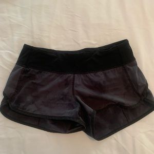 Lululemon speed up shorts grey/black- size 6